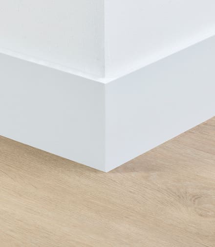 Plinten schoonmaken: met deze tips doe je dat eenvoudig en snel